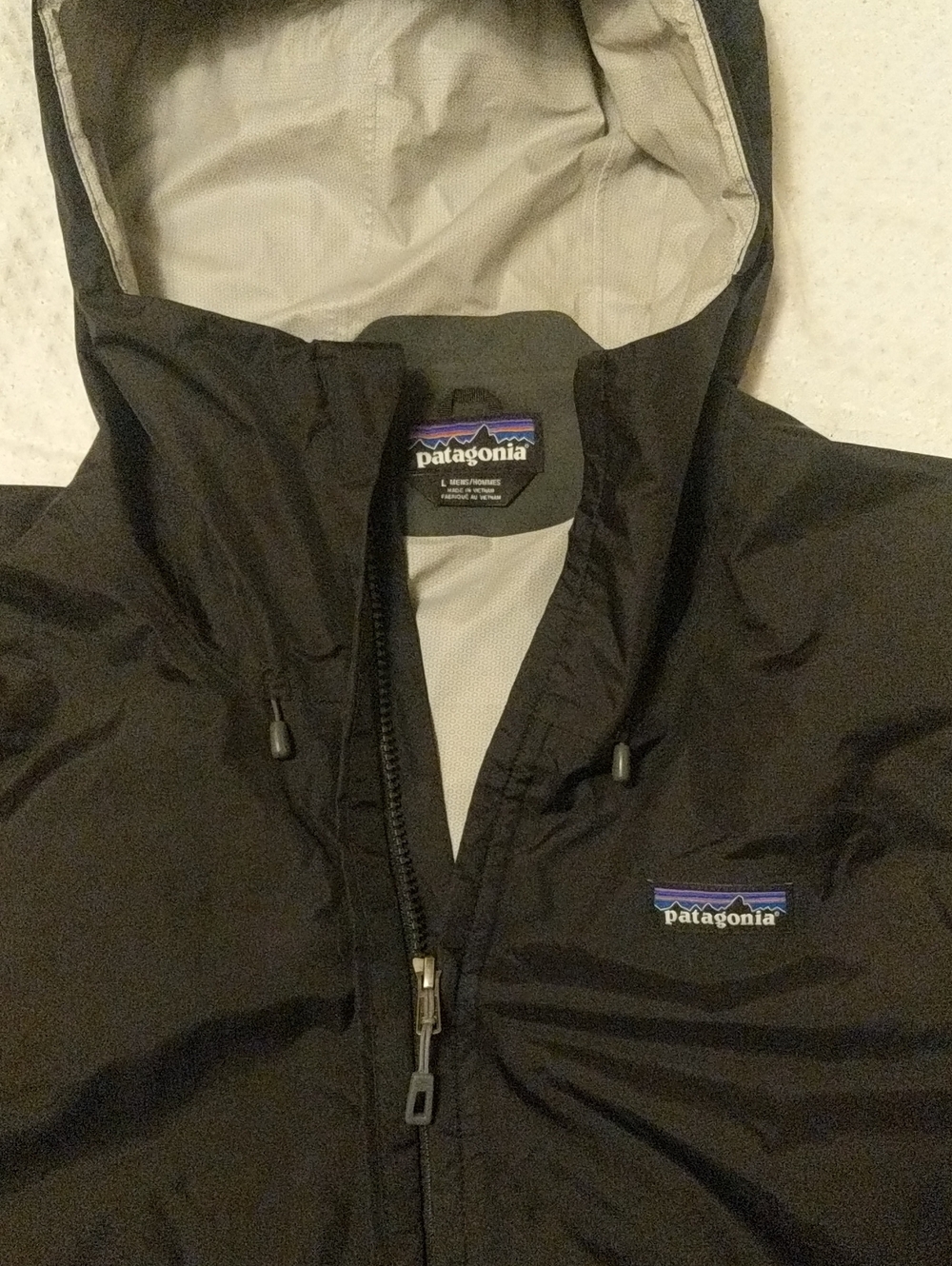 Patagonia Men's Torrentshell H2No Waterproof Rain Jacket Black L Fall 2018 EUC